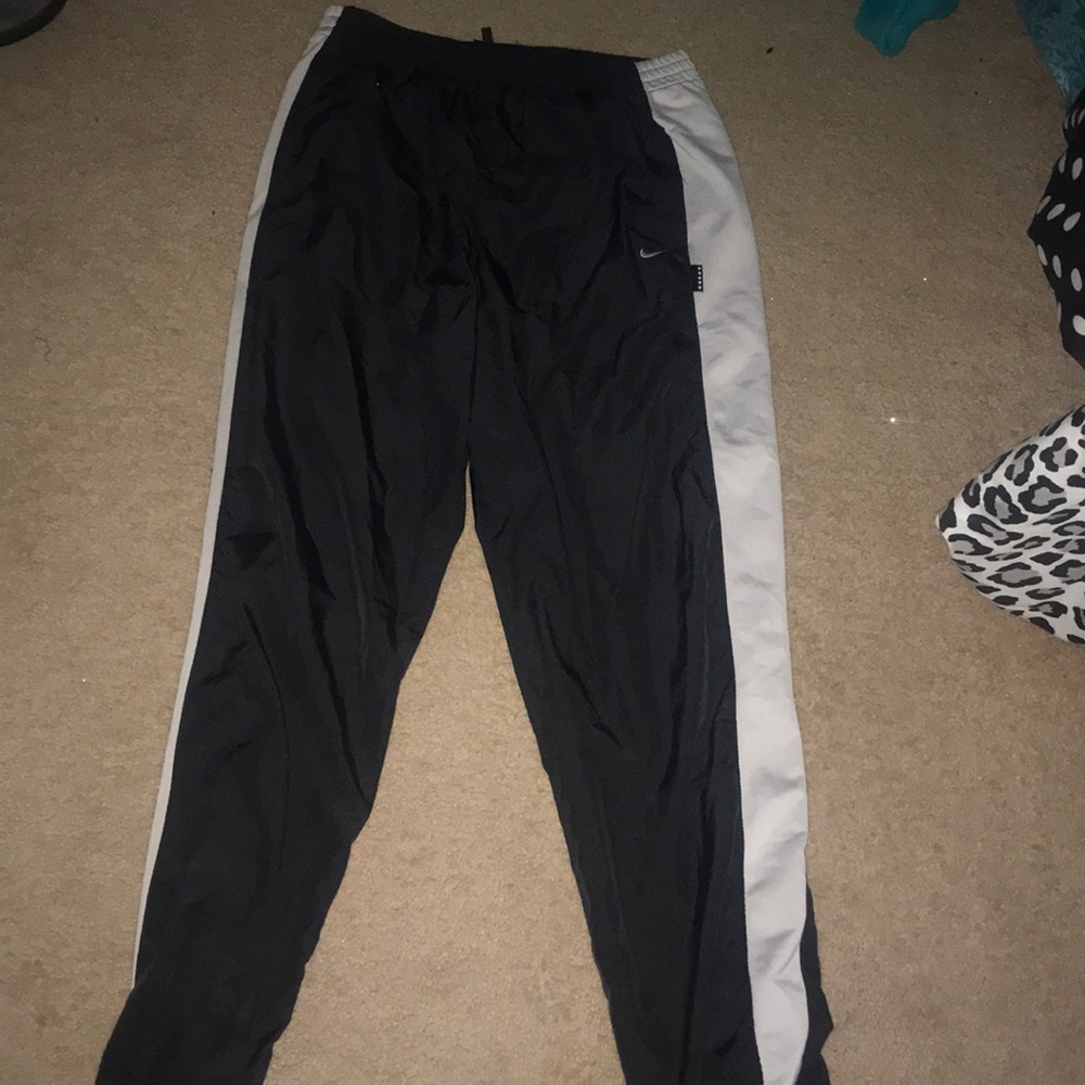 Vintage Nike Nylon sweatpants